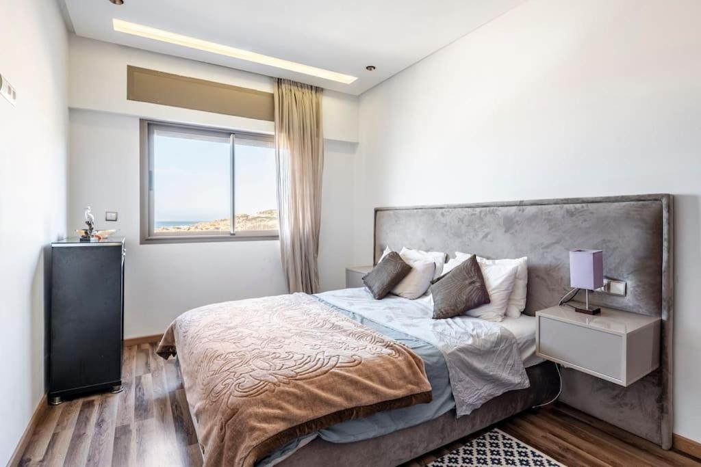 Spectacular Waterfront Sunset & 360 Ocean View Apartment *